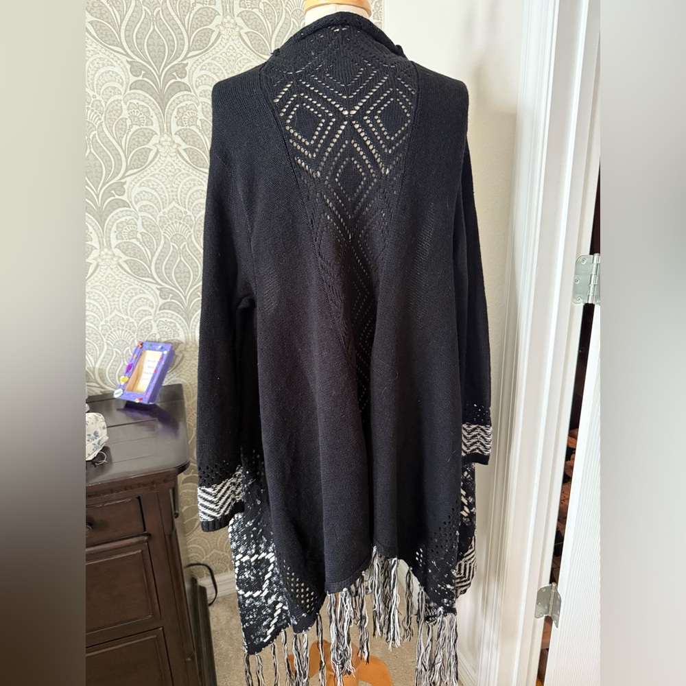 Knox Rose Black and White Open Front Cardigan - Picture 2 of 4